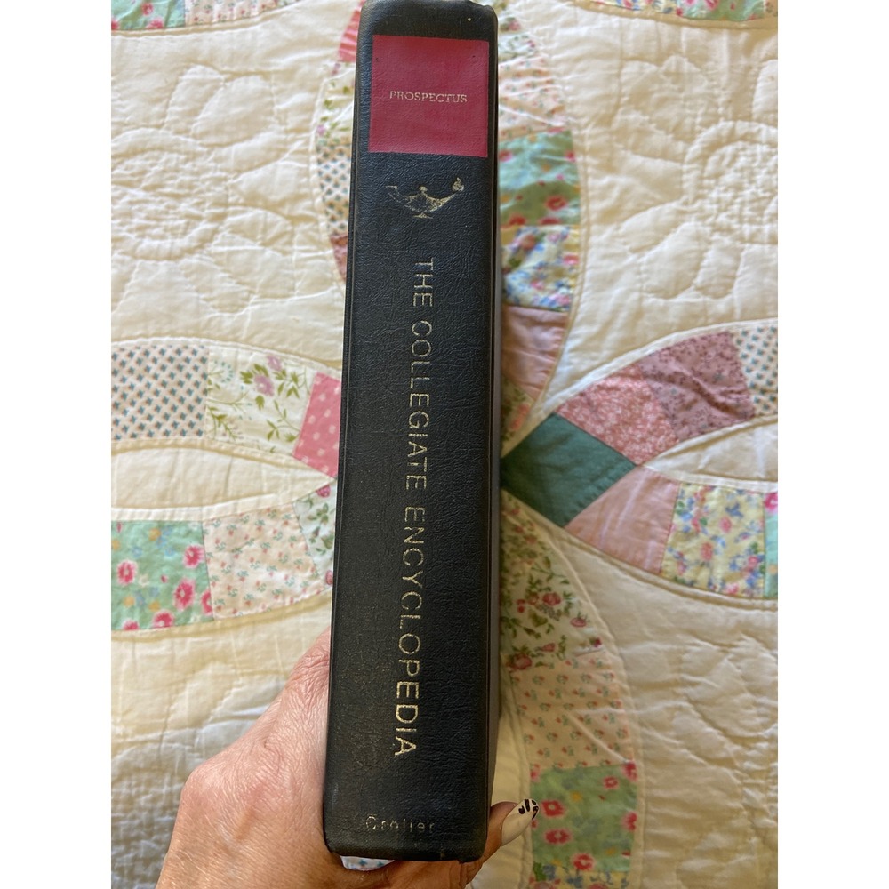 Vintage 1970 Grolier The Collegiate Encyclopedia Prospectus Hardcover Book